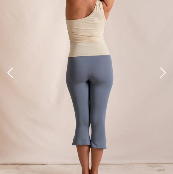 One-Shoulder Cream Top - Picture 2 of 3